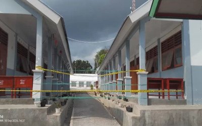 Bangunan Sekolah Rusak dan Tak Layak Digunakan, SMAS Katolik Pancasila Borong Pasang Garis Polisi